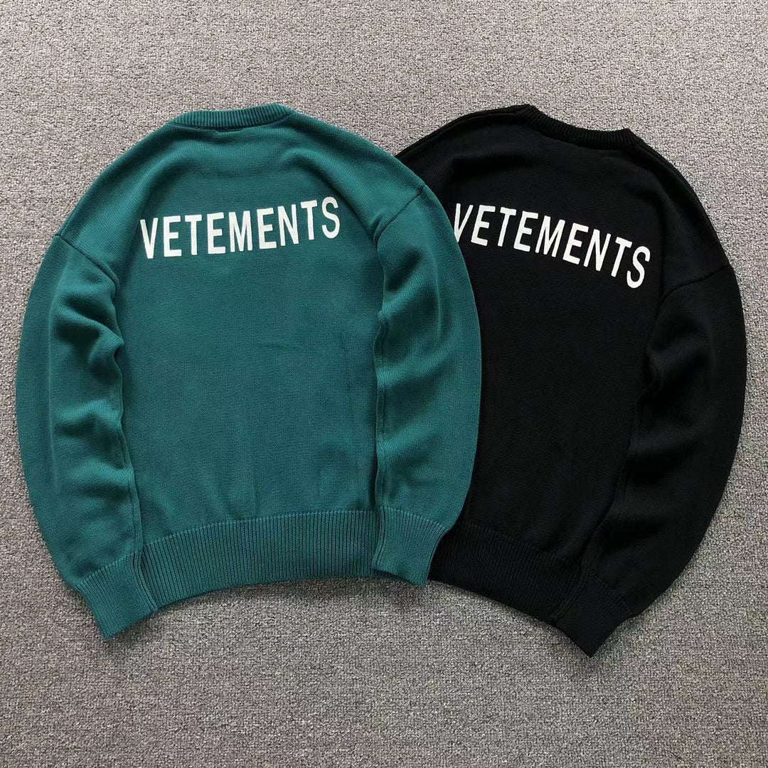 V - SWEATER