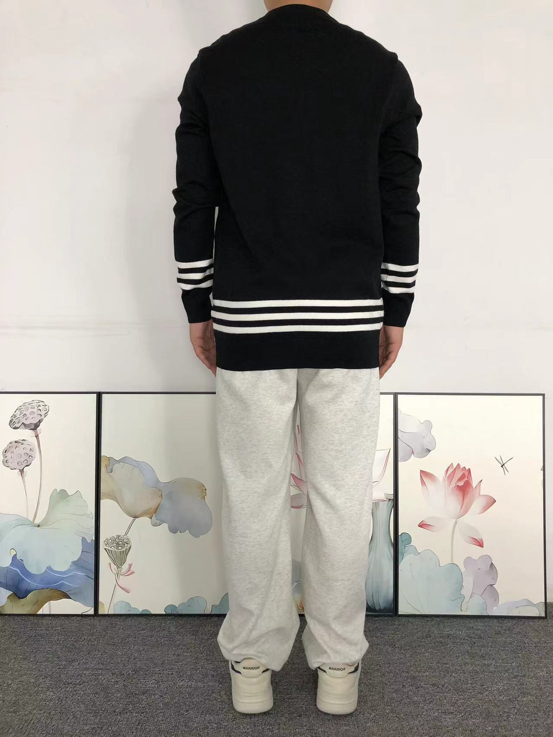 B - SWEATER
