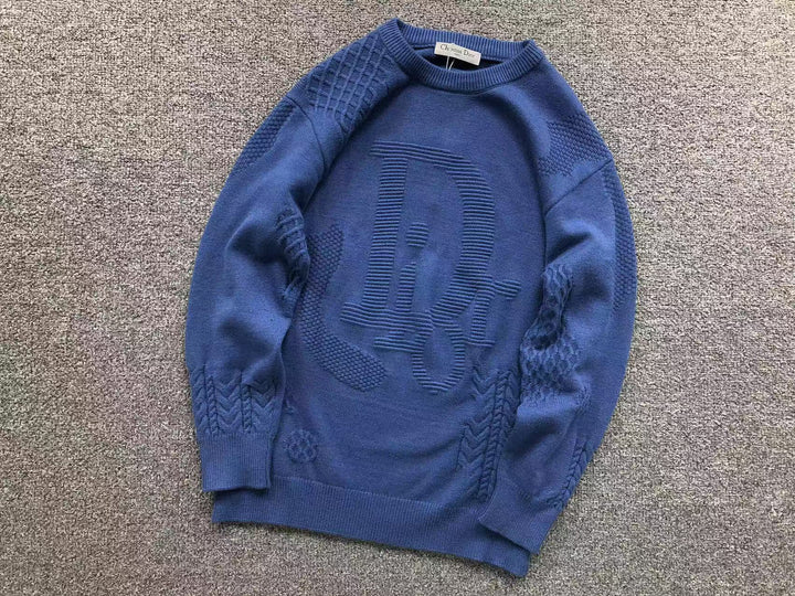 D - SWEATER