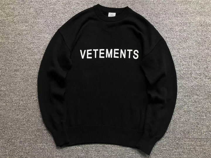 V - SWEATER