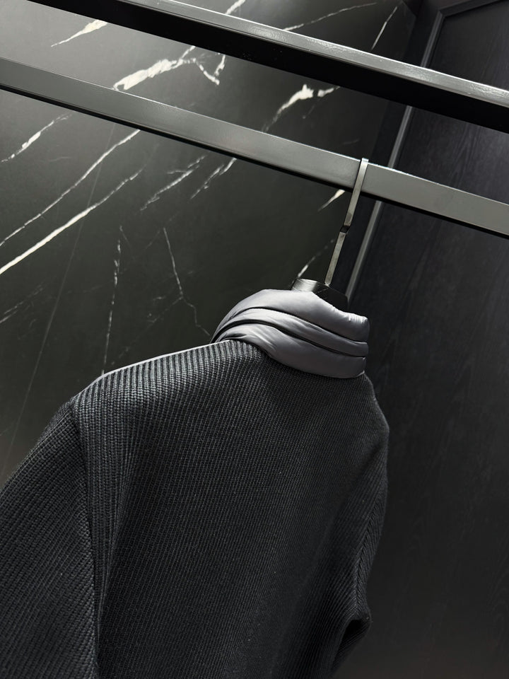 V - CARDIGAN
