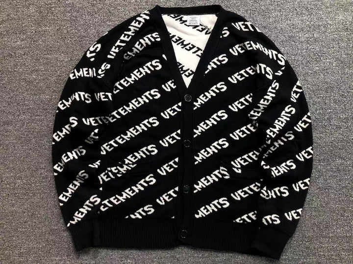 V - SWEATER
