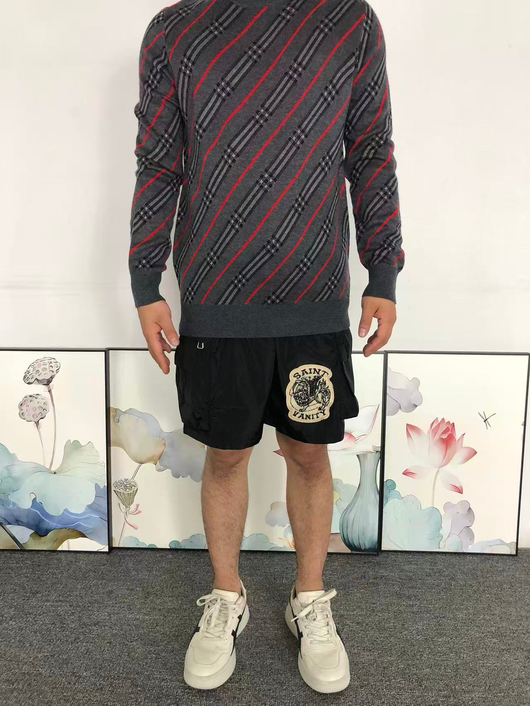 B - SWEATER