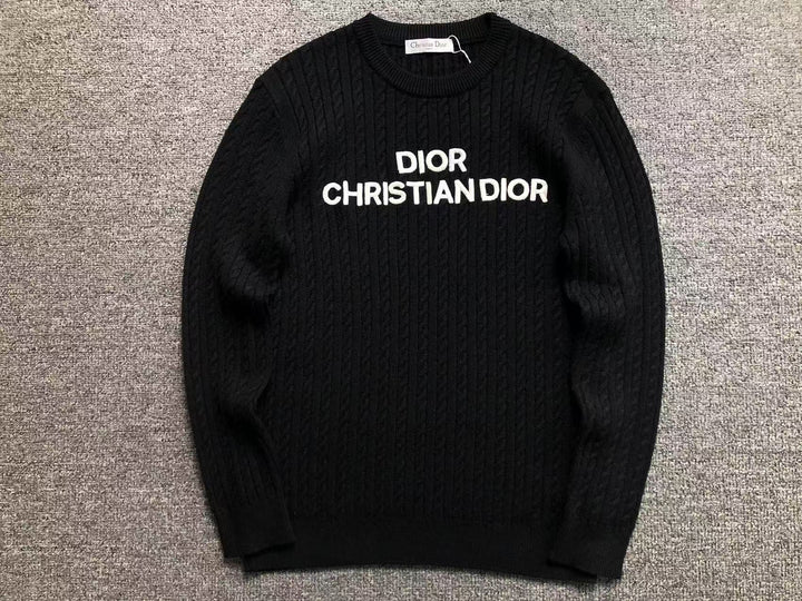 D - SWEATER