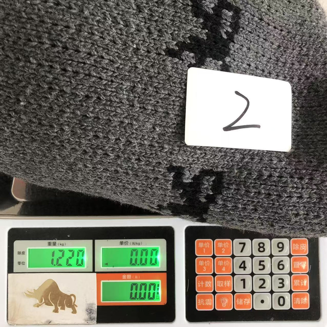 O - SWEATER