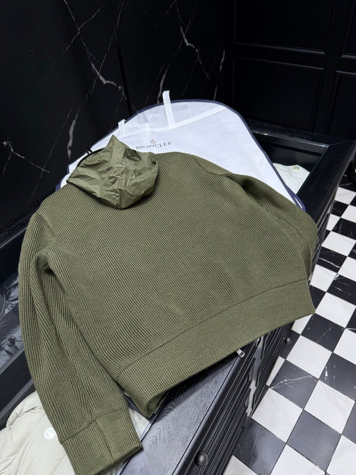 V - CARDIGAN