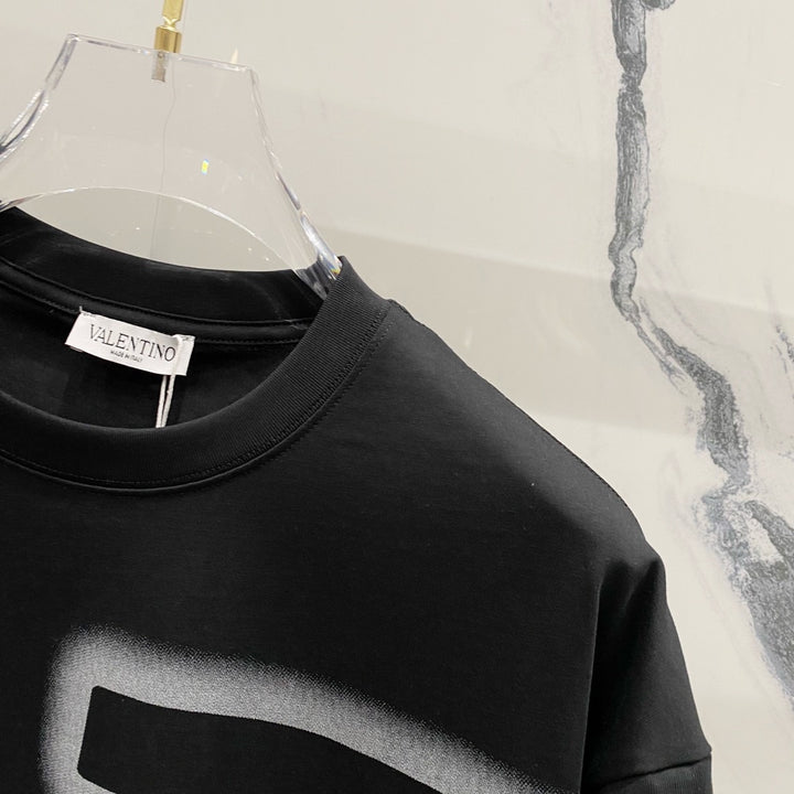 V - TSHIRT