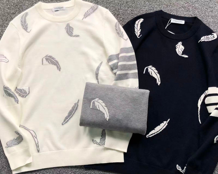 T - SWEATER