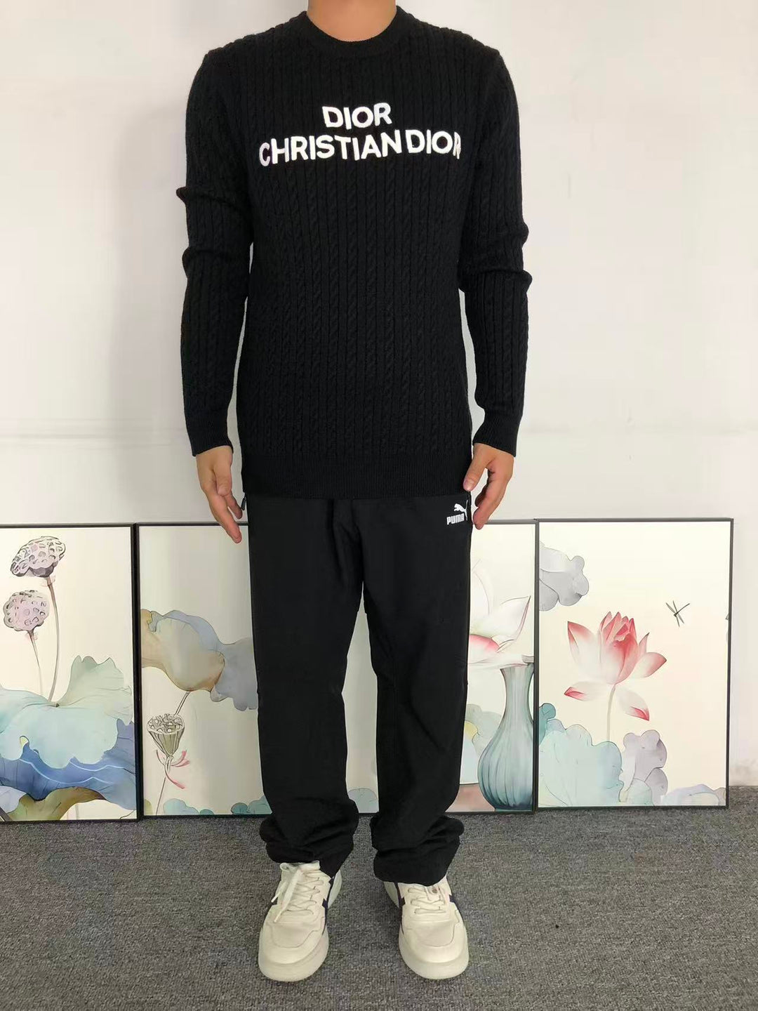 D - SWEATER