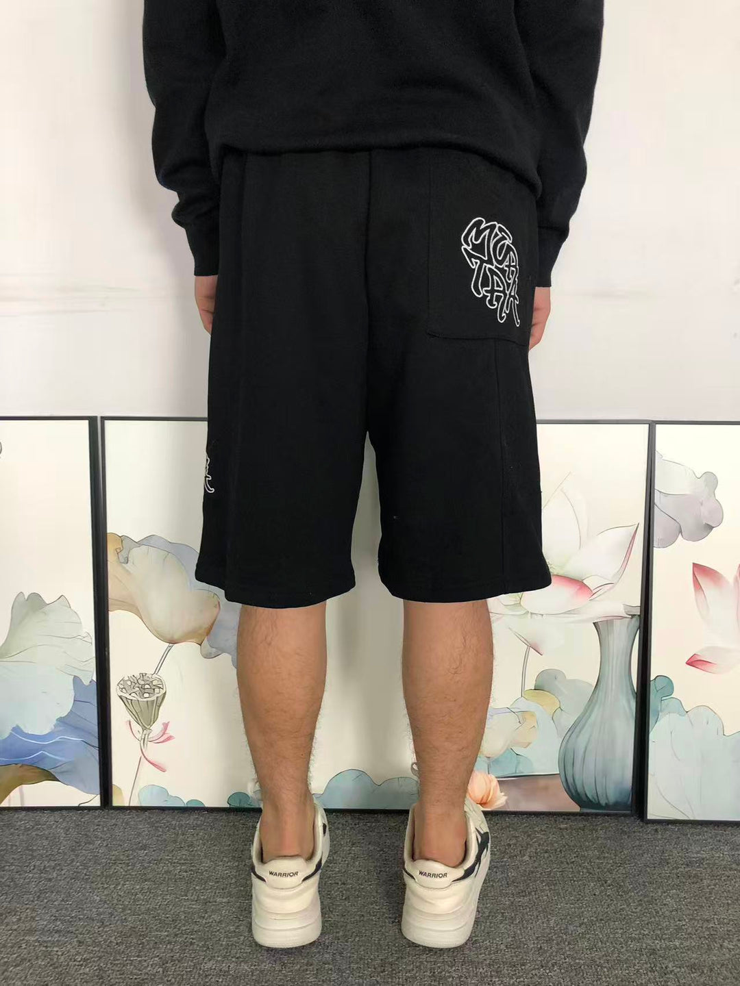 M - SHORTS