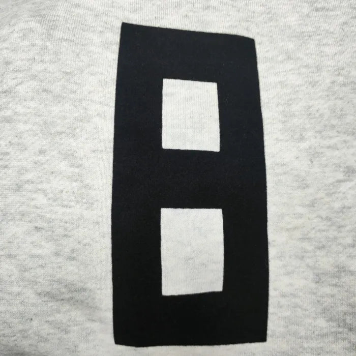 F - SWEATER