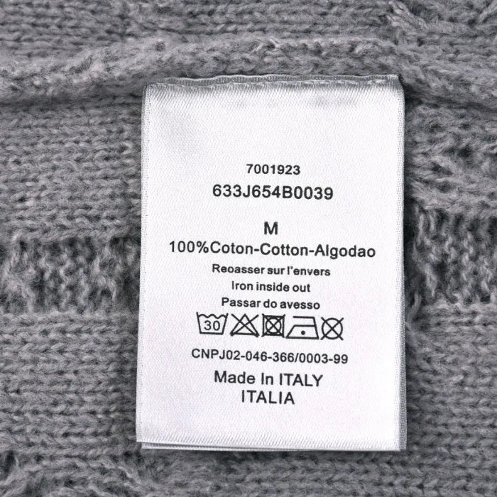 D - SWEATER