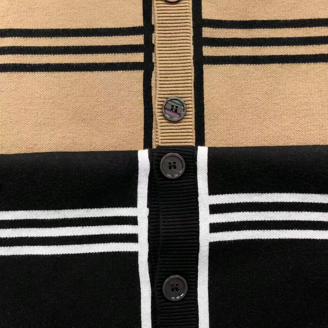 B - SWEATER