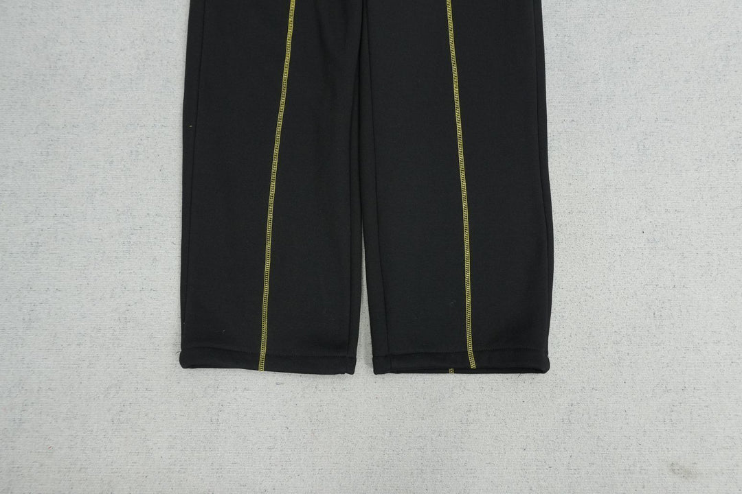 C - SWEATPANTS