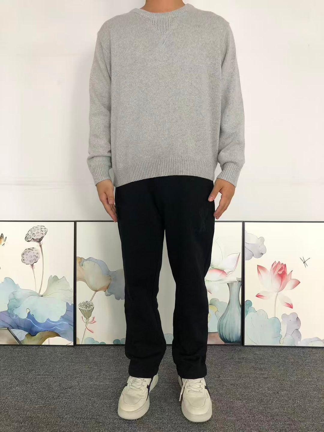 S - SWEATER