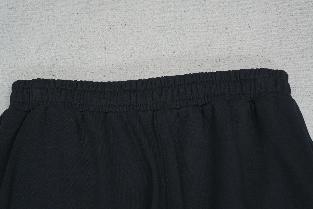 C - SWEATPANTS