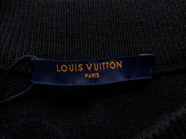 L - SWEATER