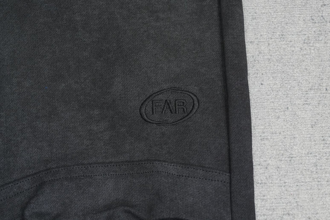 F - SWEATPANTS