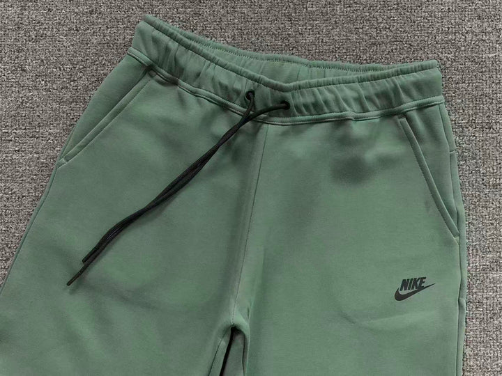 N - SHORTS