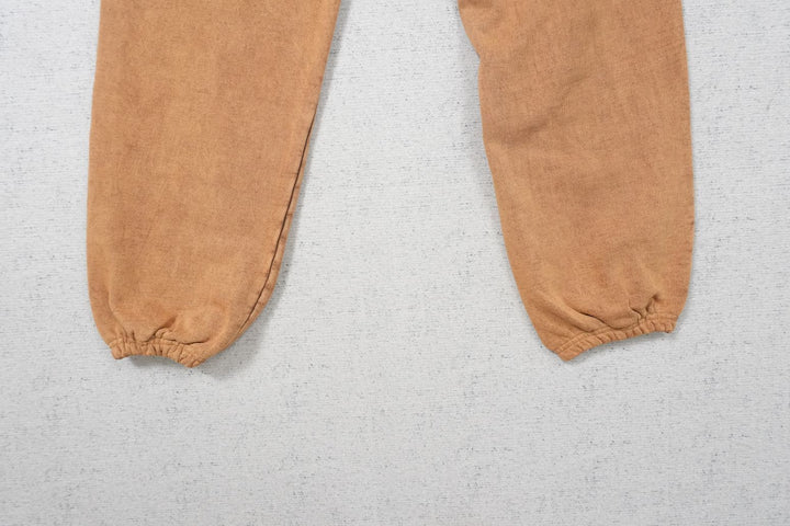 V - SWEATPANTS