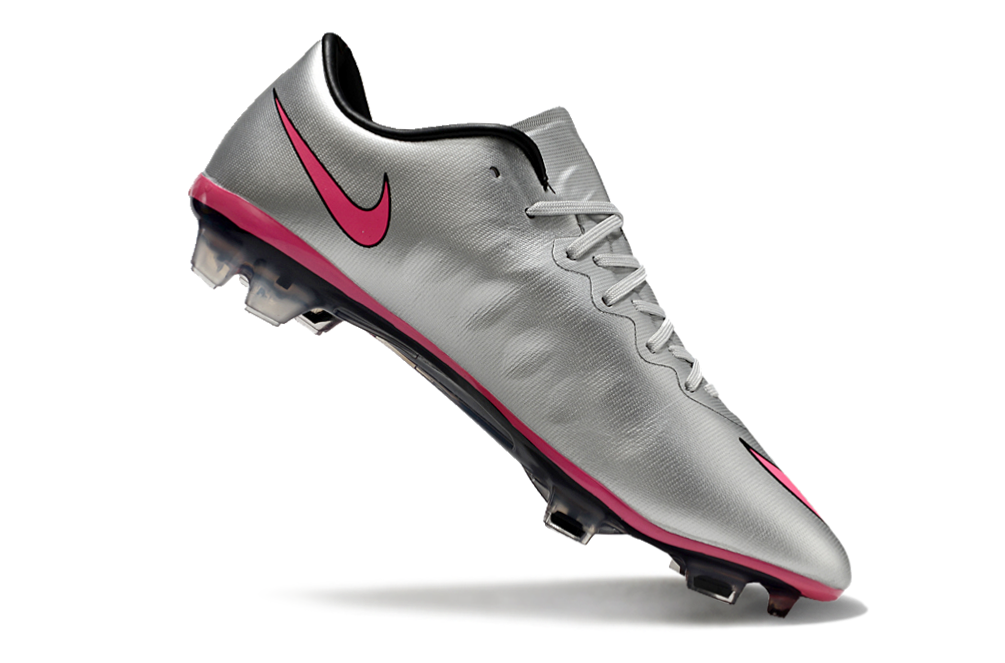 M - FUSSBALLSCHUHE