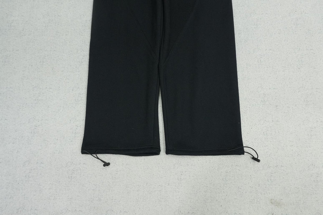 M - SWEATPANTS