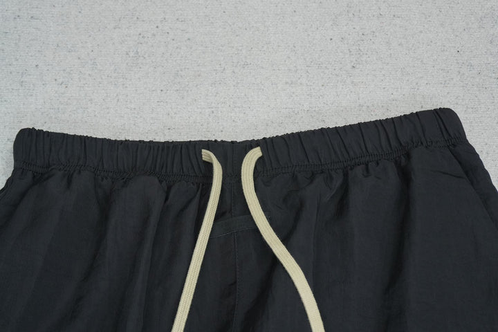 F - SWEATPANTS