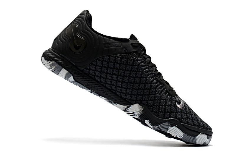 R - FUSSBALLSCHUHE