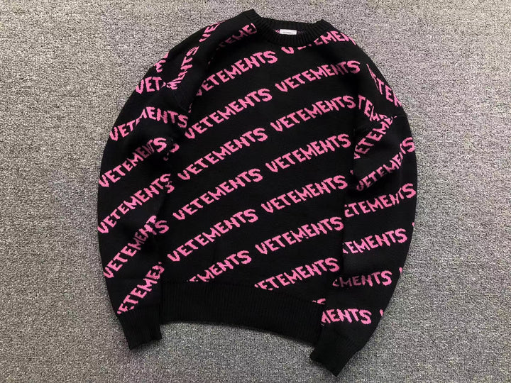 V - SWEATER