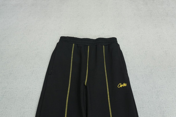 C - SWEATPANTS
