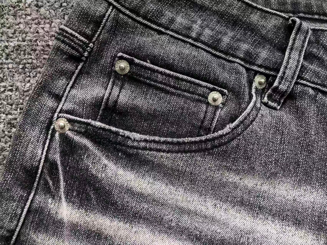 P - SHORTS