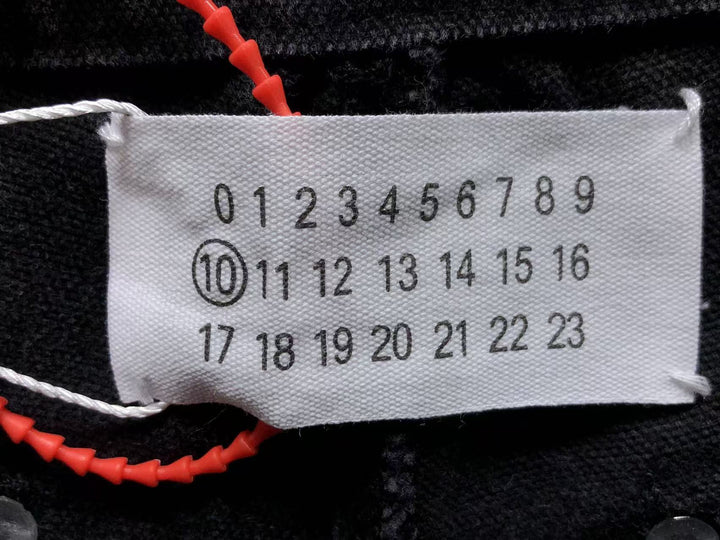M - SHORTS