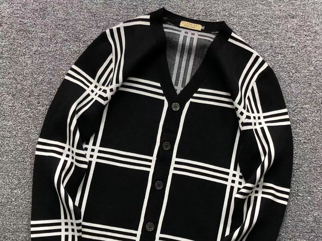 B - SWEATER
