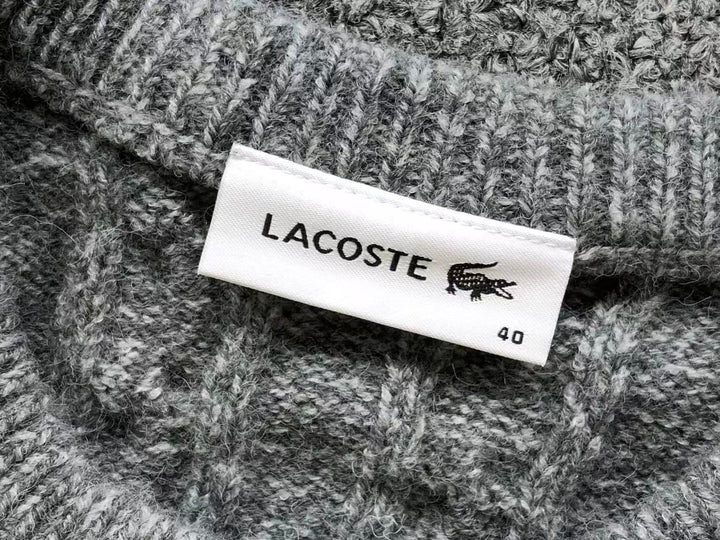 L - SWEATER