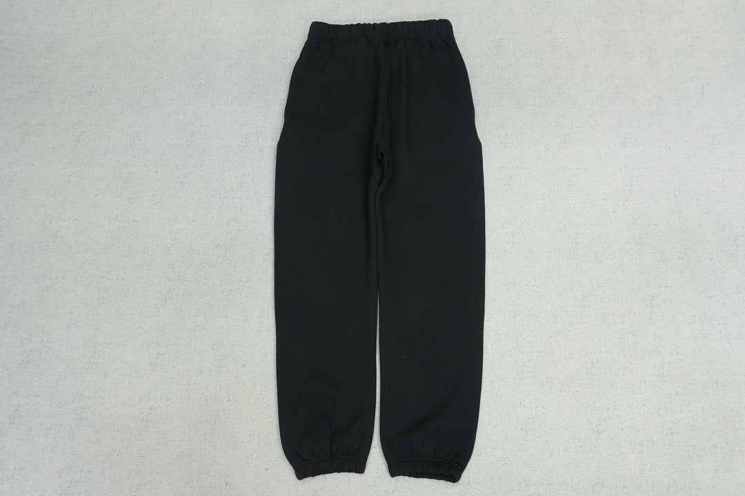 F - SWEATPANTS