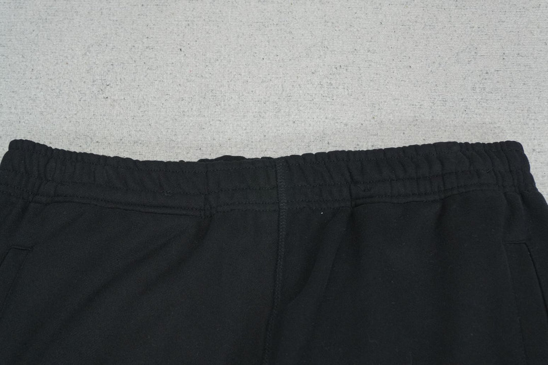 C - SWEATPANTS