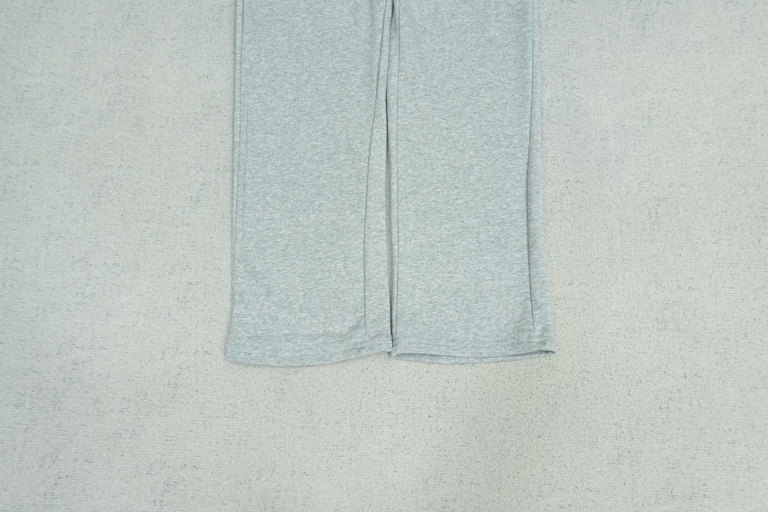 C - SWEATPANTS