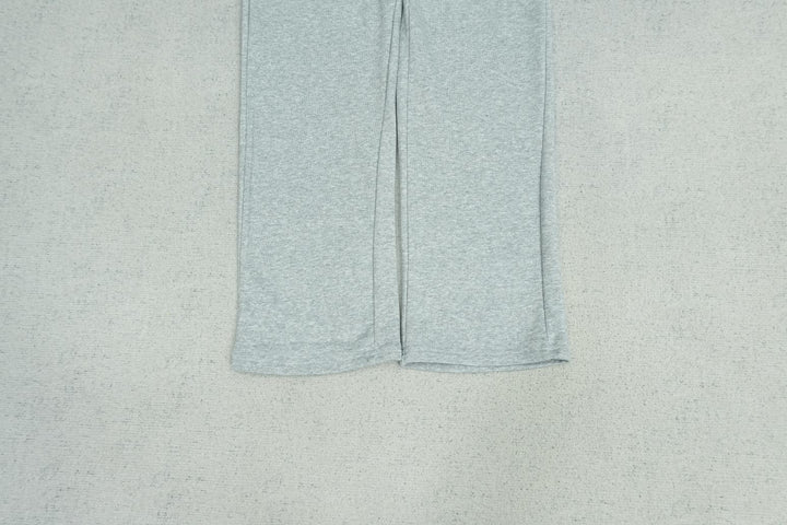 C - SWEATPANTS