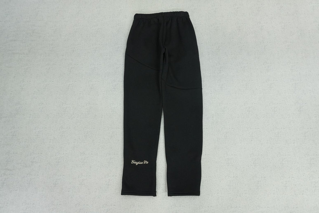 S - SWEATPANTS