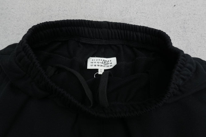 M - SWEATPANTS