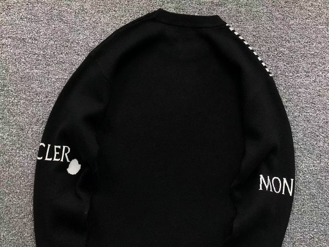 M - SWEATER