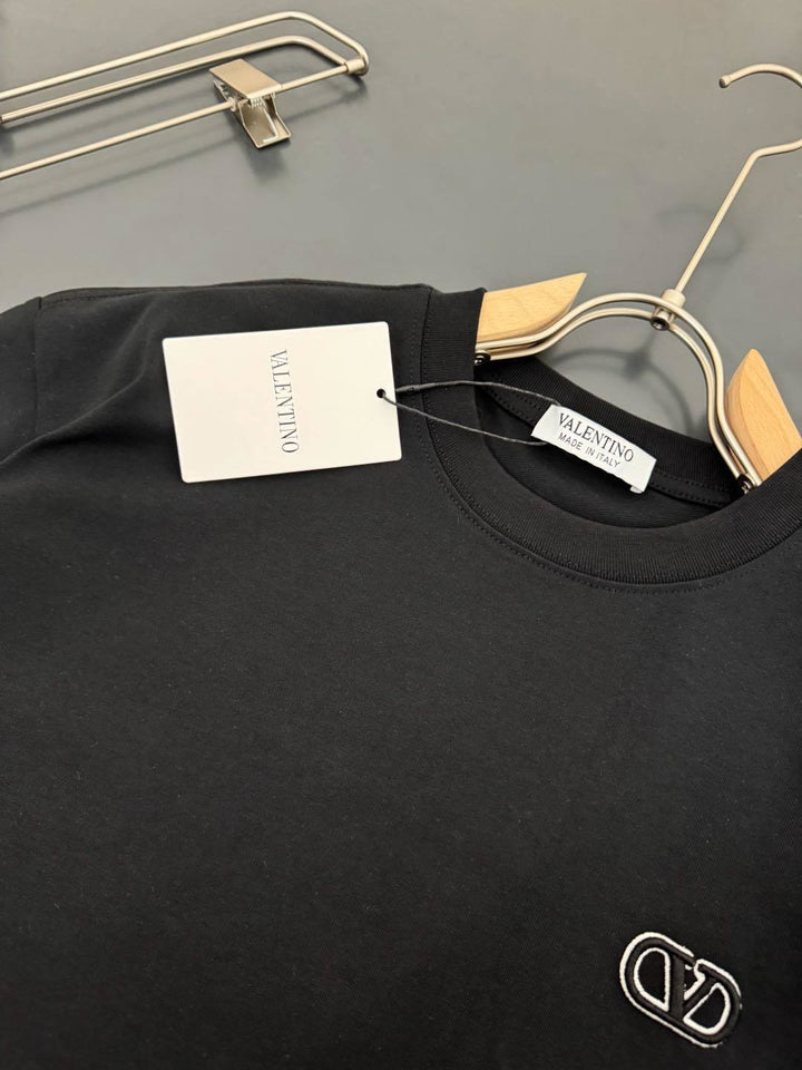 V - TSHIRT