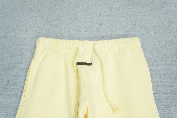 F - SWEATPANTS