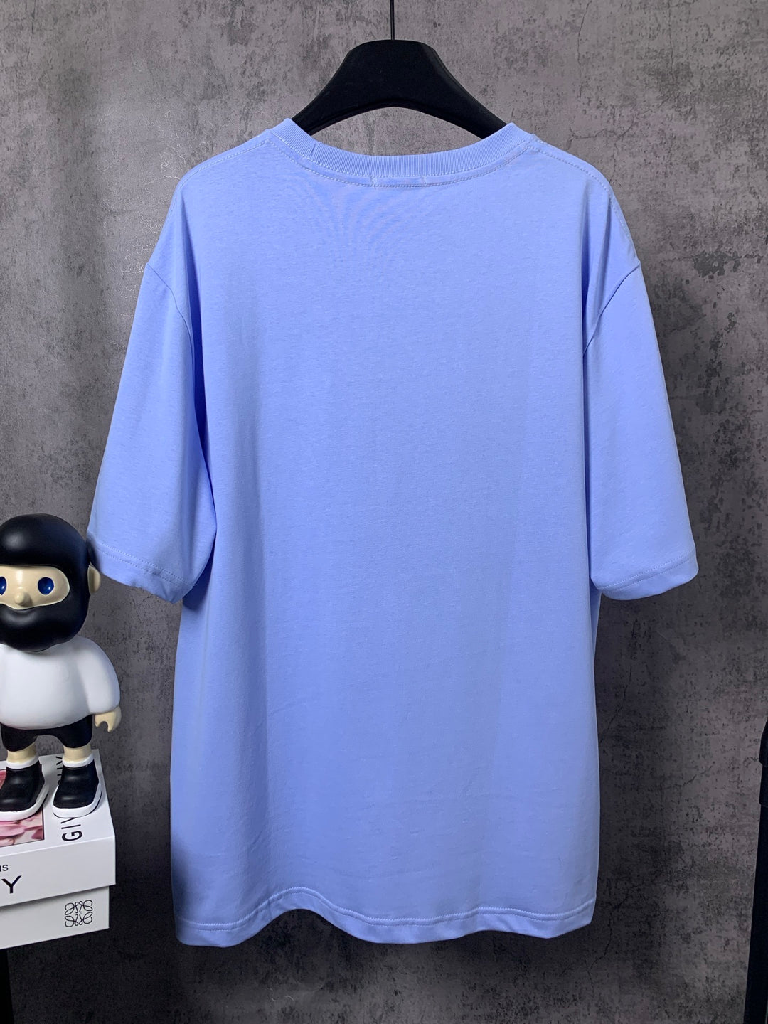 L - TSHIRT