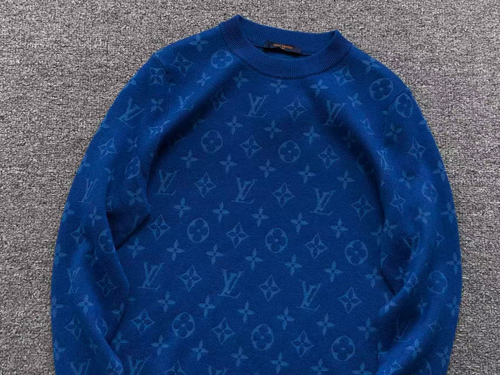 L - SWEATER