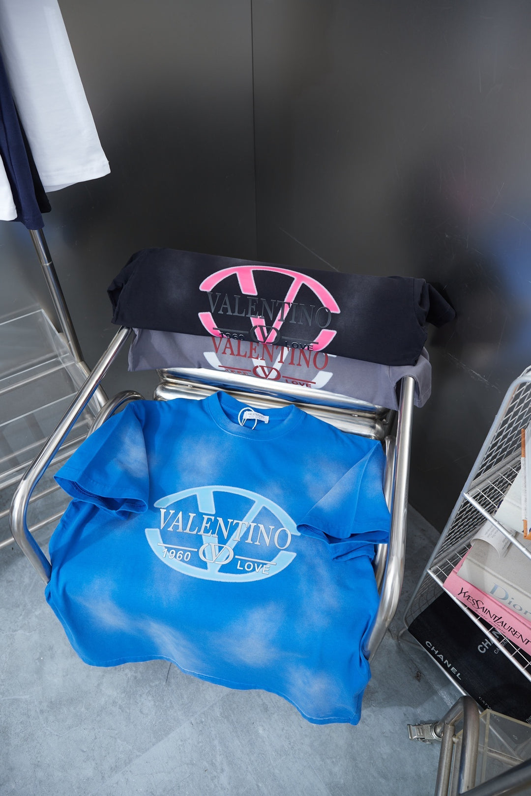 V - TSHIRT