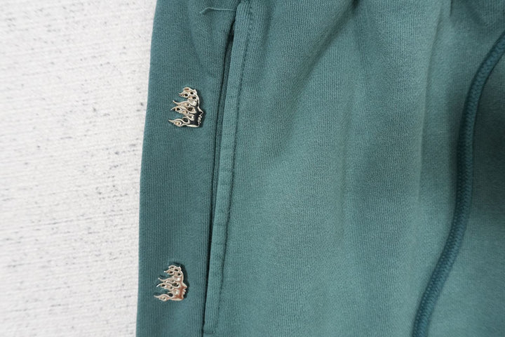 H - SWEATPANTS