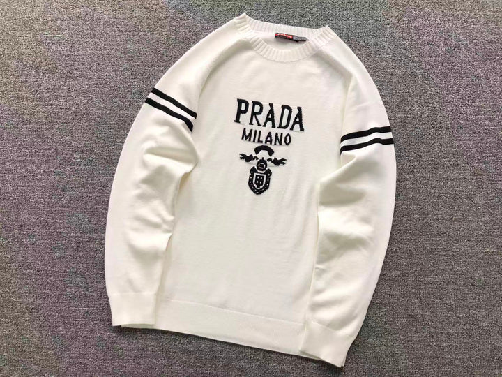 P - SWEATER