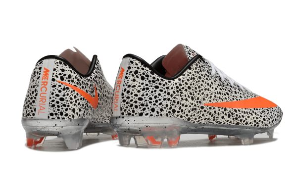 M - FUSSBALLSCHUHE