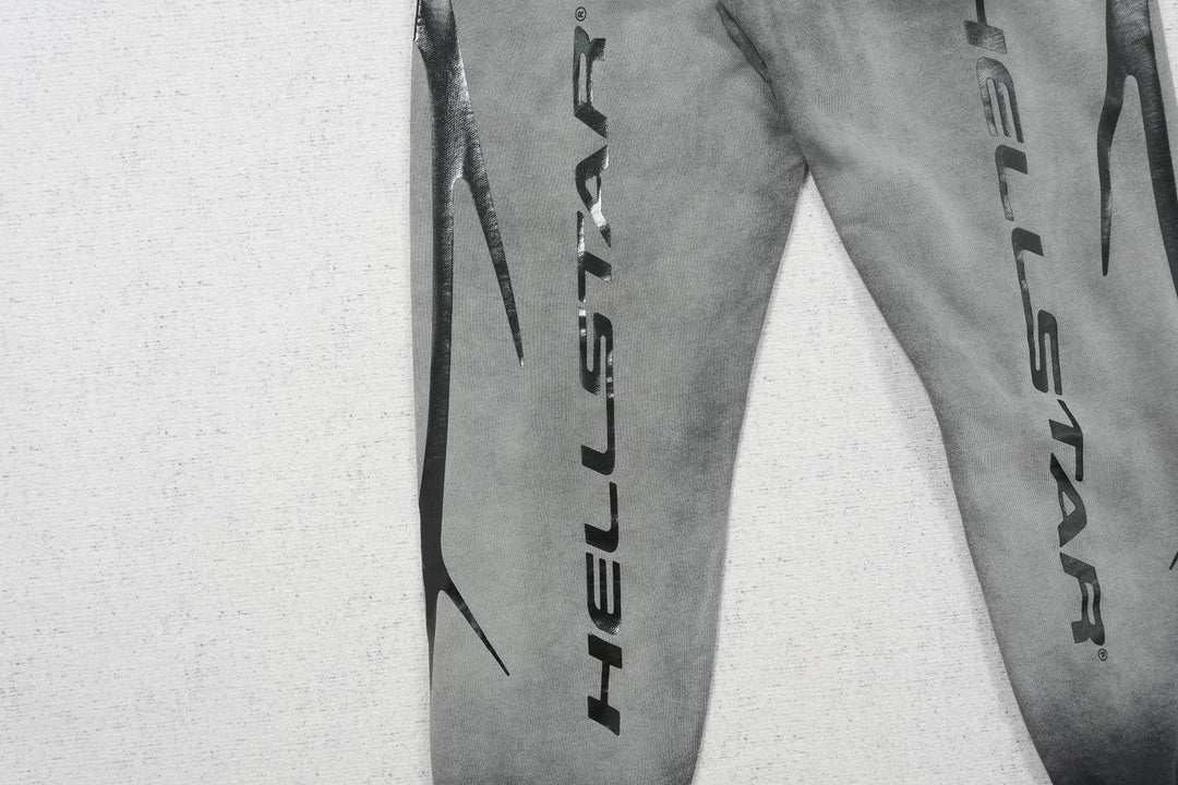 H - SWEATPANTS